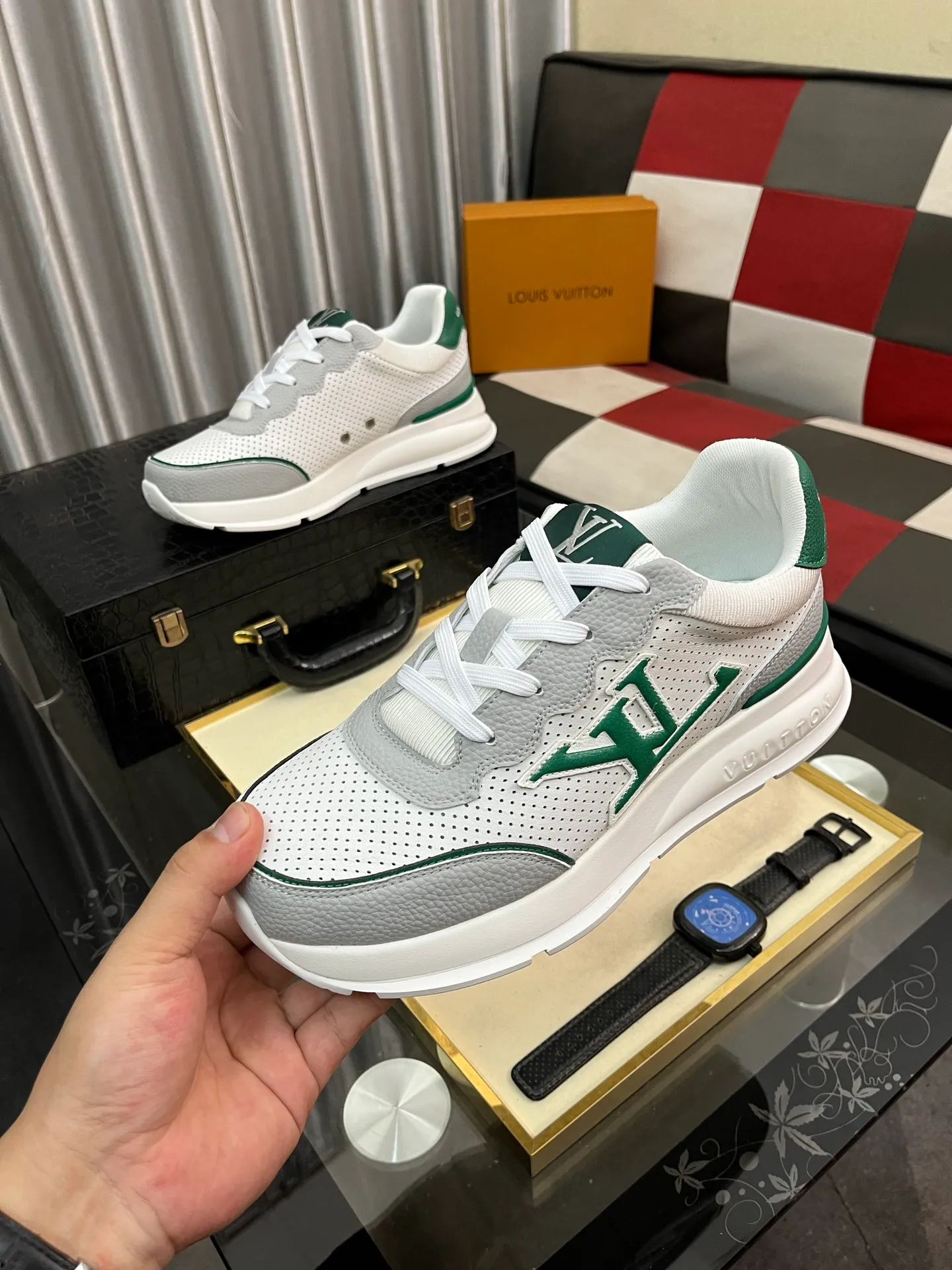 Men's shoes 💰458⌚️⌚️[Louis Vuitton LV] Dad shoes are popular casual sports shoes with outsole, breathable and comfortable, easy to walk, trendy men's versatile fly woven epoxy with ➕leather lining➕Gucci's popular original outsole, sports and running style, super comfortable. Code number 38-44
